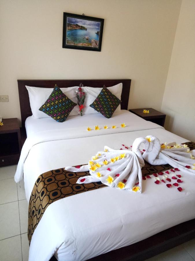 Surya Inn Кута Екстер'єр фото