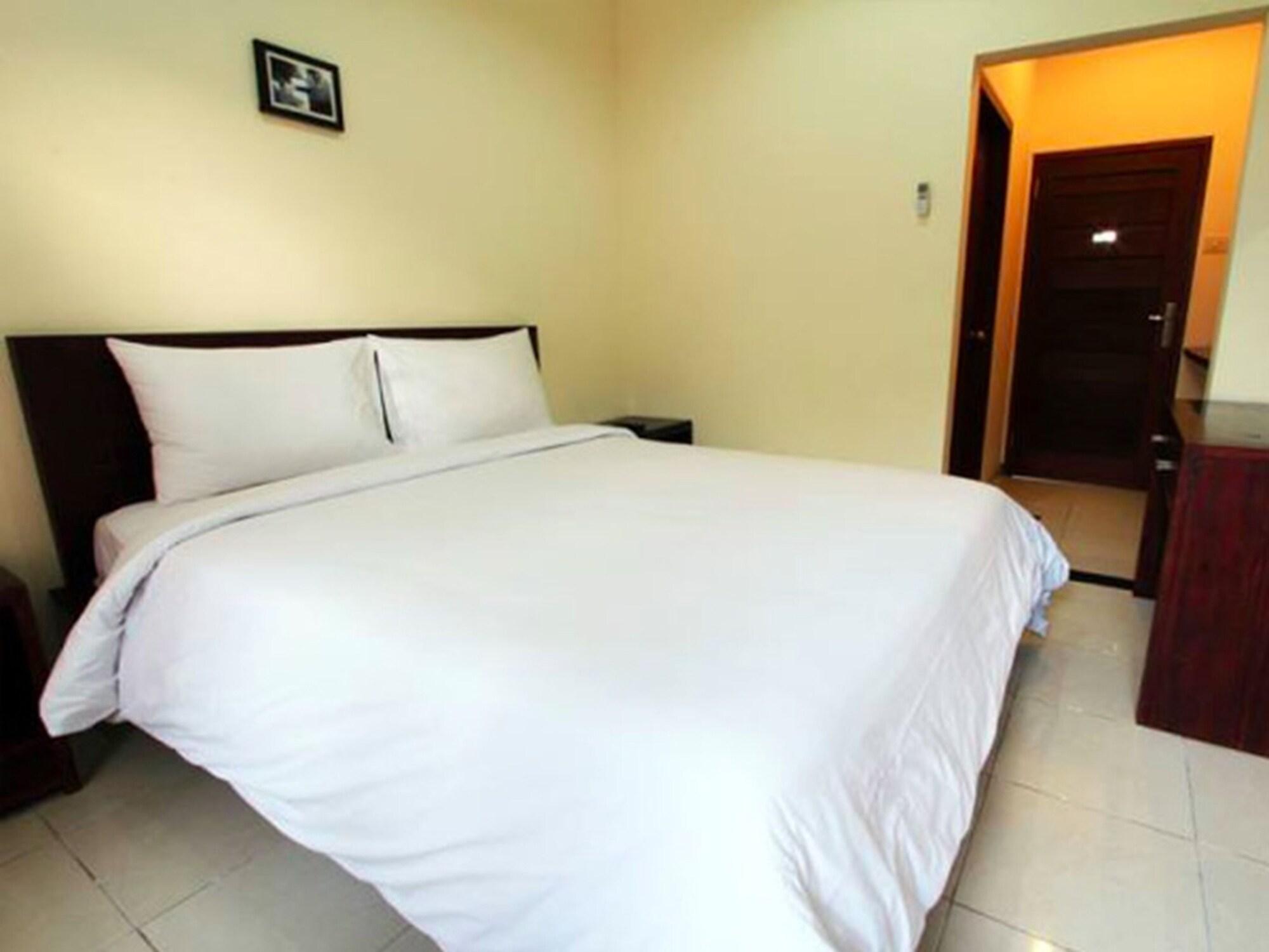 Surya Inn Кута Екстер'єр фото