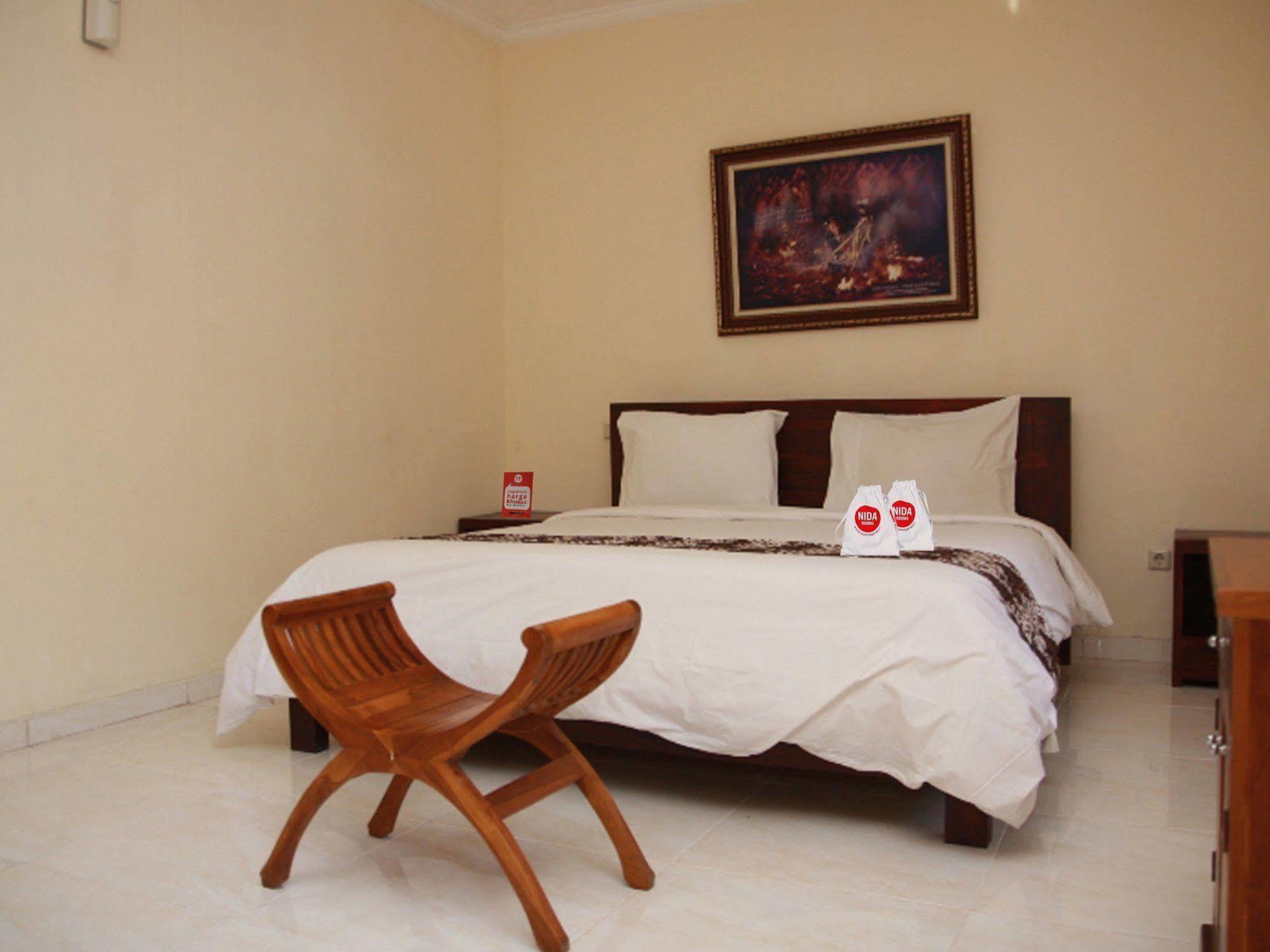 Surya Inn Кута Екстер'єр фото