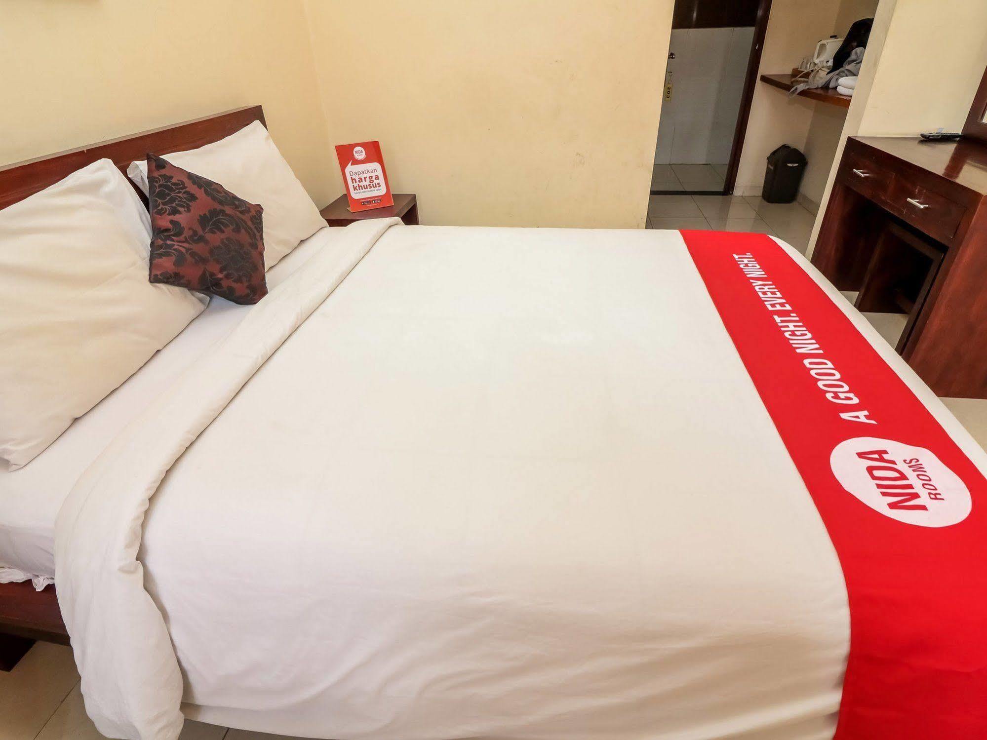 Surya Inn Кута Екстер'єр фото
