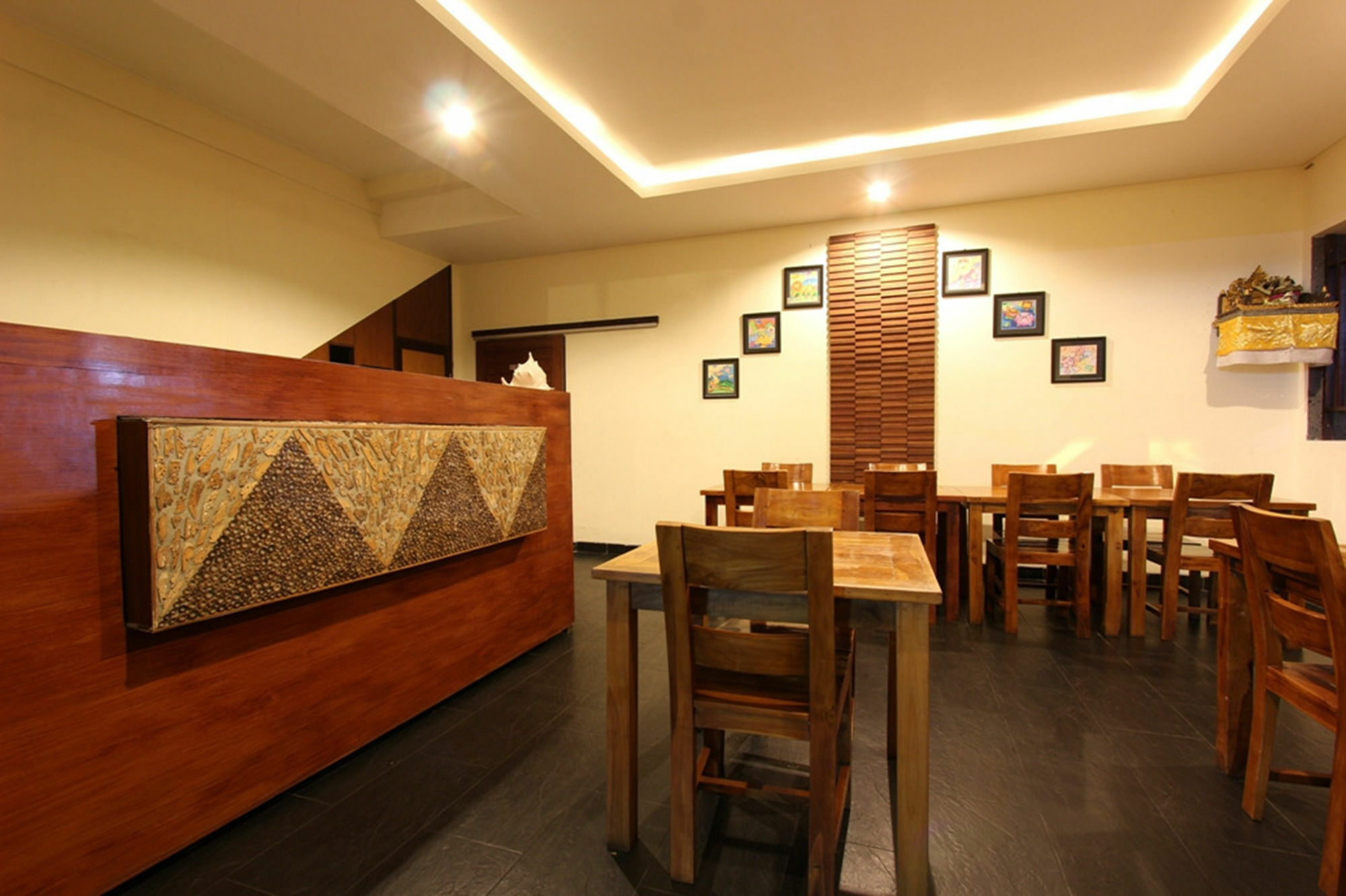 Surya Inn Кута Екстер'єр фото